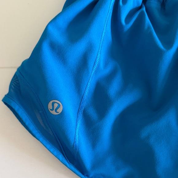 Lululemon Athletica Hotty Hot Vibrant Blue Athletic Shorts - Picture 3 of 4